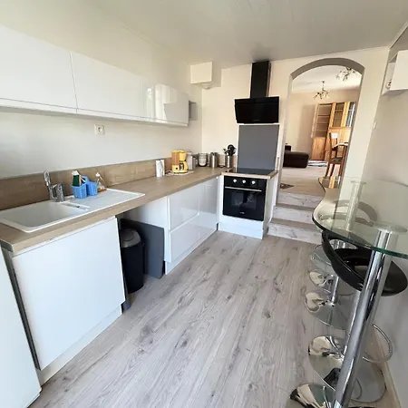 Maison Climatisee Confort Au Pied De *